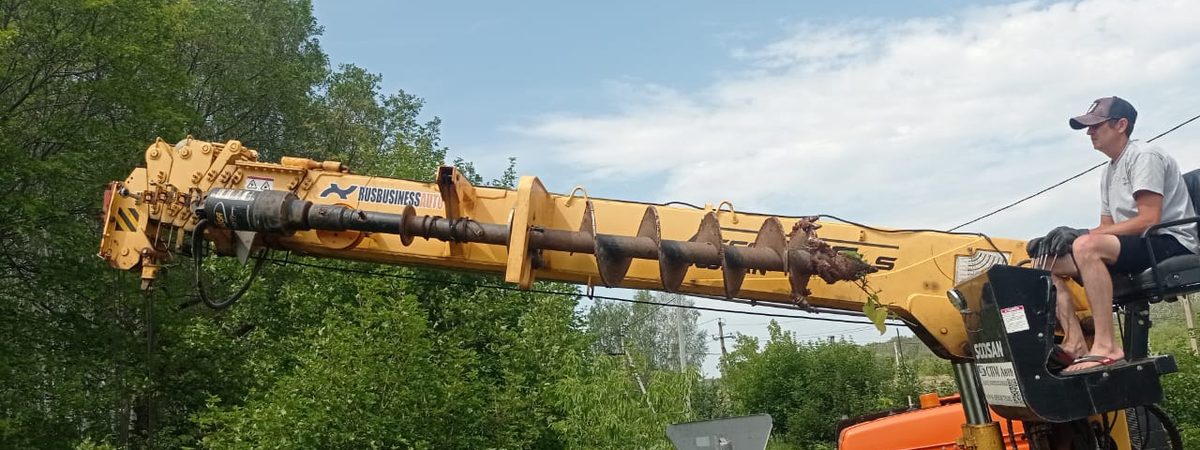 Установка опоры автокраном